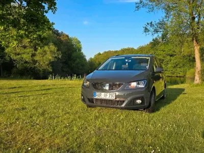 Używany Seat Alhambra XCELLENCE 177 KM (130 kW) 2021 Szary Minivan