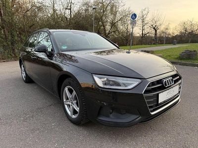 Gebraucht Audi A4 Sport 163 PS (119 kW) 2023 Schwarz Kombi