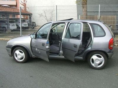 Gebraucht Opel Corsa 60 PS (44 kW) 2000 Grau Kleinwagen