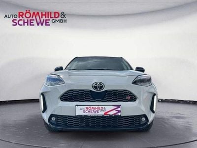 Gebraucht Toyota Yaris Hybrid Sport 116 PS (85 kW) 2022 Dynamic grey silber metallic, dach schwarz