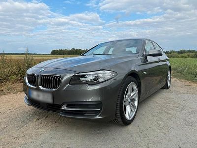 Gebraucht BMW 530 258 PS (189 kW) 2014 Grau Limousine