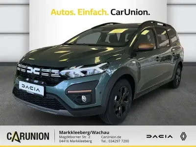 Gebraucht Dacia Jogger Extreme 141 PS (103 kW) 2025 Grün Van / Kleinbus