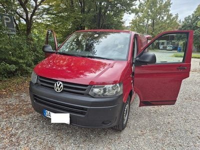 Gebraucht VW T5 140 PS (102 kW) 2014 Rot Van