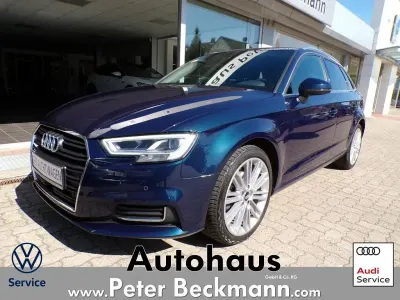 Używany Audi A3 Design 150 KM (110 kW) 2019 Niebieski Sedan/Limuzyna