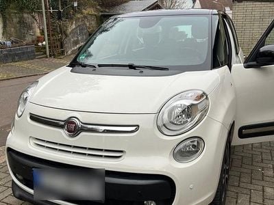 Weiß Gebraucht 2013 Fiat 500L Van / Kleinbus | 6.000 €