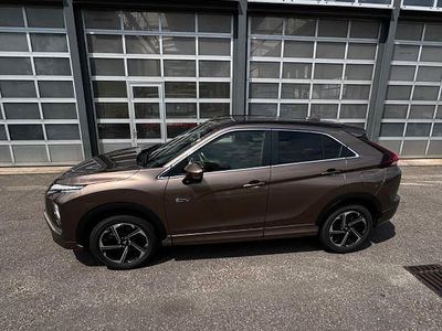 Braun Gebraucht 2024 Mitsubishi Eclipse Cross Plus SUV | 28.700 € (Fairer Preis)