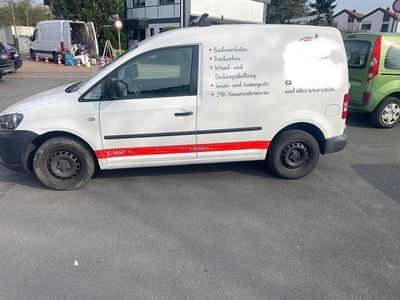 Begagnad VW Caddy 70 HK (51 kW) 2014 Vit Minibuss