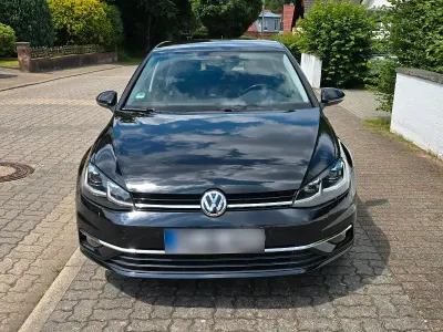 Gebraucht VW Golf VII Highline 150 PS (110 kW) 2018 Schwarz Limousine