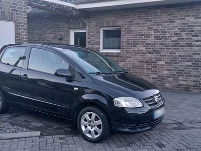 Gebraucht VW Fox 75 PS (55 kW) 2009 Schwarz Kleinwagen