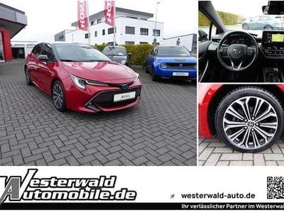 Gebraucht Toyota Corolla Hybrid Club 152 PS (111 kW) 2020 Rot Limousine