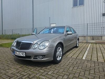 Mercedes E320