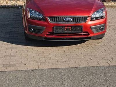 Second-hand Ford Focus Fun X 101 CP (74 kW) 2007 Roșu Berlinǎ