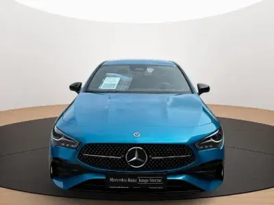 Gebraucht Mercedes CLA200 AMG 163 PS (119 kW) 2025 Blau Coupé