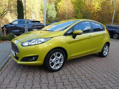 Gebraucht Ford Fiesta 101 PS (74 kW) 2013 Gelb Limousine