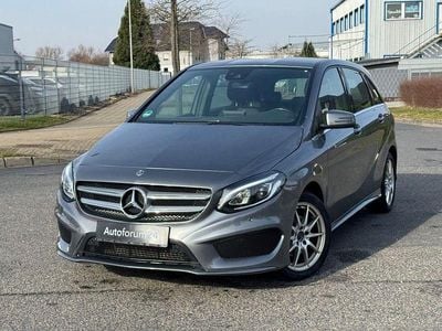 Gebraucht Mercedes B200 AMG line 156 PS (114 kW) 2017 Grau Van / Kleinbus