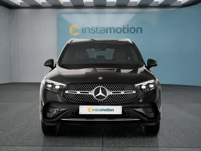 Gebraucht Mercedes GLC300e 197 PS (144 kW) 2023 Schwarz SUV