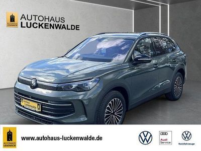 Neu VW Tiguan 150 PS (110 kW) 2026 Grün SUV