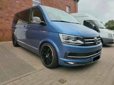 Gebraucht VW Multivan Highline 199 PS (146 kW) 2019 Blau Van / Kleinbus
