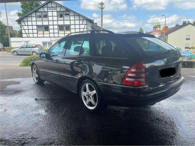 Mercedes C180