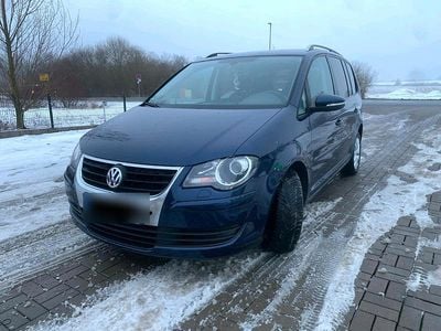 Blau Gebraucht 2009 VW Touran Van / Kleinbus | 4.567 € (Fairer Preis)