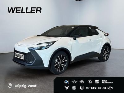 Platinum white pearl mc (089)/ Neu 2026 Toyota C-HR Team SUV | 33.990 €