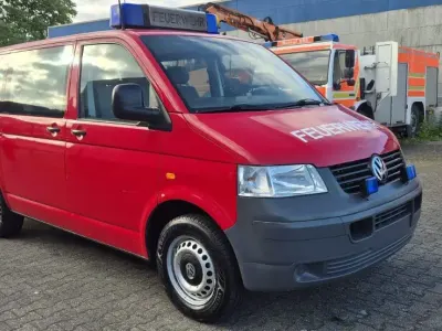 Gebraucht VW Transporter 102 PS (75 kW) 2006 Rot Van