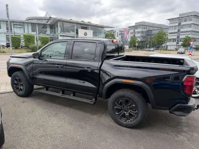 Neu GMC Canyon 427 PS (314 kW) 2026 Schwarz Pickup