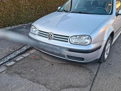Gebraucht VW Golf IV 75 PS (55 kW) 2001 Silber Kleinwagen