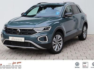 Neu VW T-Roc Goal 150 PS (110 kW) 2025 Blau SUV