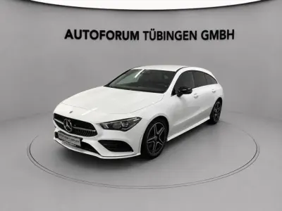 Gebraucht Mercedes CLA200 Shooting Brake 150 PS (110 kW) 2023 Weiss (metallic) Kombi