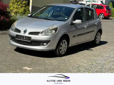 Gebraucht Renault Clio III Dynamique 75 PS (55 kW) 2006 Grau Limousine