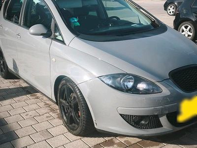 Usata Seat Altea 150 CV (110 kW) 2004 Grigio Monovolume