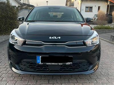 Gebraucht Kia Rio Vision 84 PS (61 kW) 2022 Schwarz Limousine