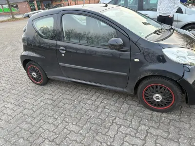Gebraucht Citroën C1 68 PS (50 kW) 2008 Schwarz Kleinwagen