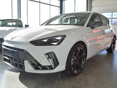 Weiß Gebraucht 2025 Cupra Leon Limousine | 31.370 € (Superpreis)