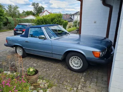 Gebraucht Mercedes SL380 155 PS (114 kW) 1984 Blau Cabrio