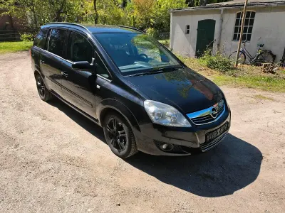 Brugt Opel Zafira 116 HK (85 kW) 2009 Sort MPV