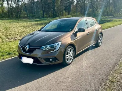 Gebraucht Renault Mégane 130 PS (95 kW) 2016 Braun Limousine