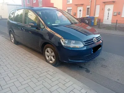 Gebraucht VW Sharan Trendline 170 PS (125 kW) 2011 Blau Van / Kleinbus