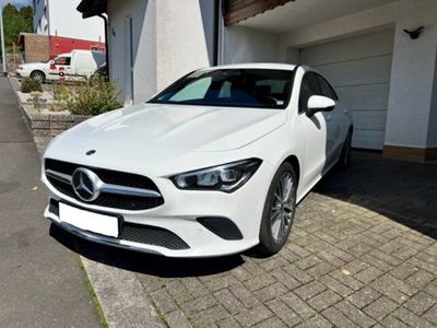 Mercedes CLA200