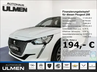 Gebraucht Peugeot e-208 Active 100 kW (136 PS) 2022 Weiss Kleinwagen