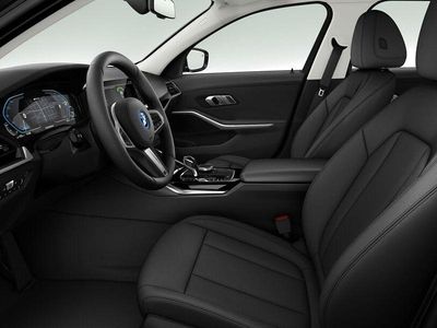 Gebraucht BMW 330e Advantage 292 PS (214 kW) 2021 Bmw 330e touring aut. advantag (schwarz) Kombi