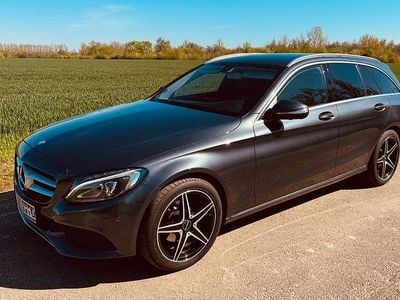 Gebraucht Mercedes C220 AMG line 170 PS (125 kW) 2015 Blau Limousine