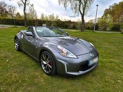 Used Nissan 370Z 328 HP (241 kW) 2017 Grey Cabriolet