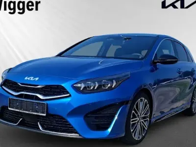 Second-hand Kia Ceed GT-Line 150 CP (110 kW) 2025 Albastru Hatchback