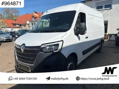 Używany Renault Master 150 KM (110 kW) 2021 Biały Minivan