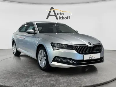 Gebraucht Skoda Superb Style 150 PS (110 kW) 2022 Silber Limousine