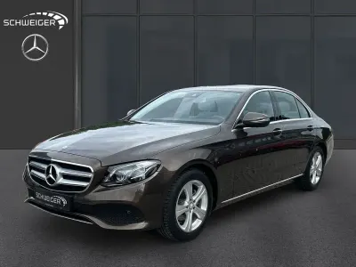 Gebraucht Mercedes E200 Avantgarde 184 PS (135 kW) 2016 Braun Limousine