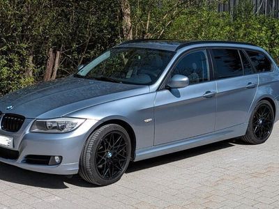 gebraucht BMW 318 d Touring PANO/TEMPOMAT/SITZHEIZUNG