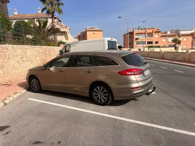 Gebraucht Ford Mondeo Titanium 150 PS (110 kW) 2019 Gold Limousine